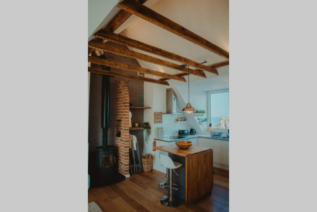 Glide Surf Casa Apartment Cromer Bagian luar foto