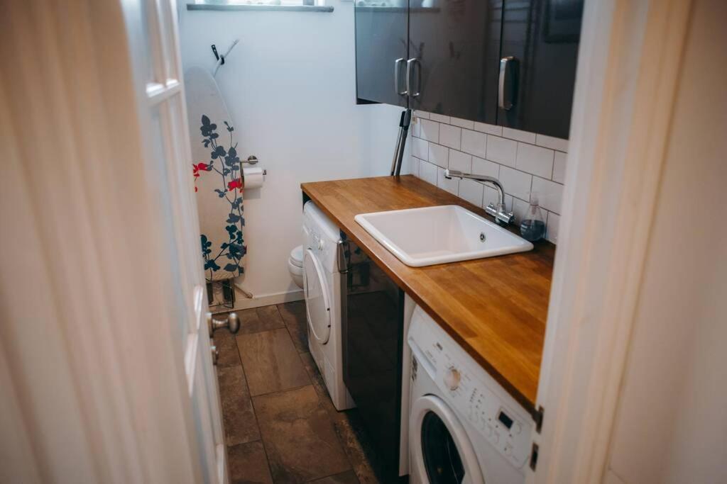 Glide Surf Casa Apartment Cromer Bagian luar foto